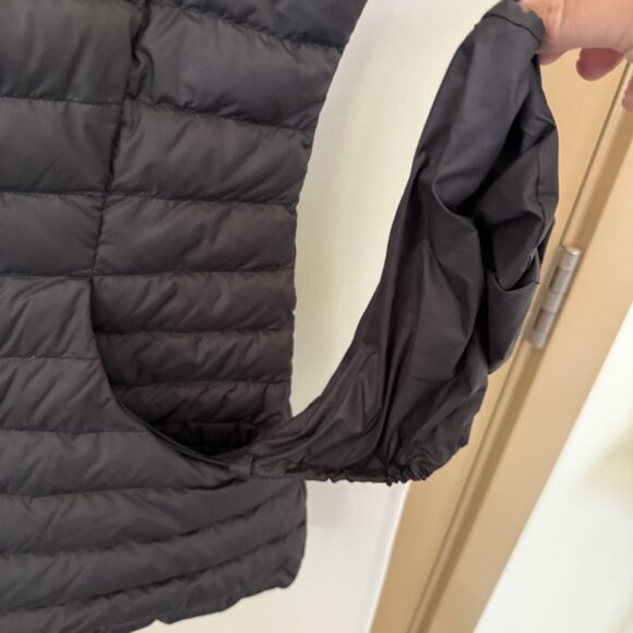 Lululemon Womens 8 Black Pack It Down Again Zip Up Vest - Picture 3 of 7